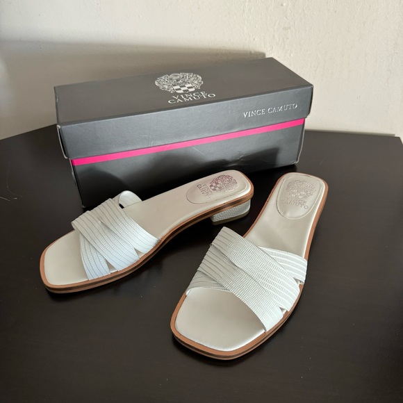 Vince Camuto Ydelle slides/slip on sandals, 6M - Picture 4 of 4